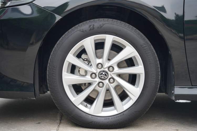 Used Toyota Camry 2021 2.0G Luxury Edition
