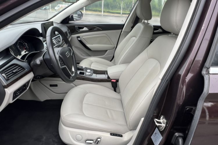 Used Zotye Z700 2016 1.8T DCT Elegant Version
