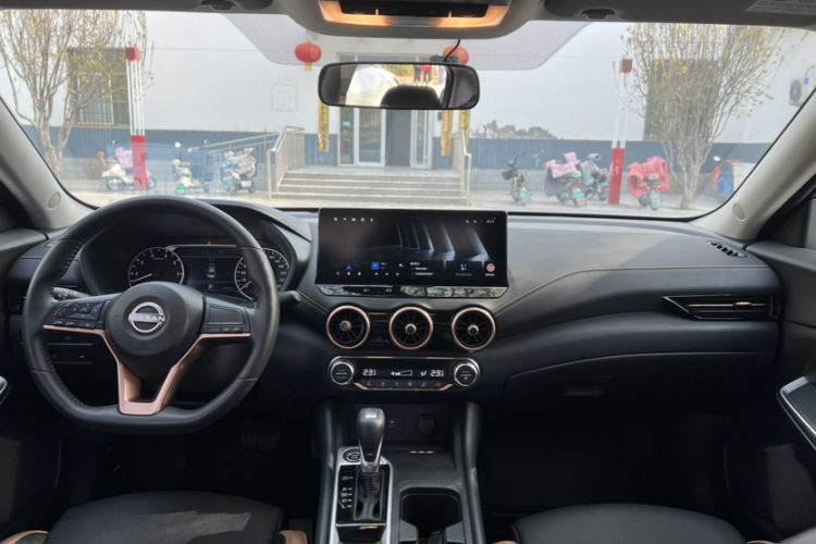 Used Nissan Sylphy 2023 1.6L CVT Black Gold Edition Interior 6