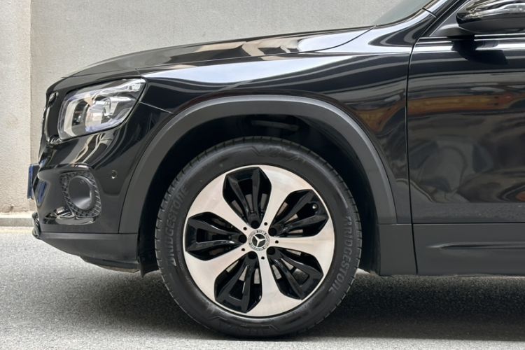 Used Mercedes-Benz GLB 2021 GLB 200 4MATIC Exterior 5