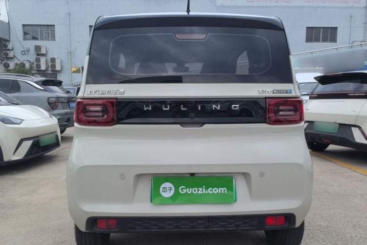 Used Wuling Hongguang MINIEV 2022 Macaron Premium Model – Lithium Iron Phosphate