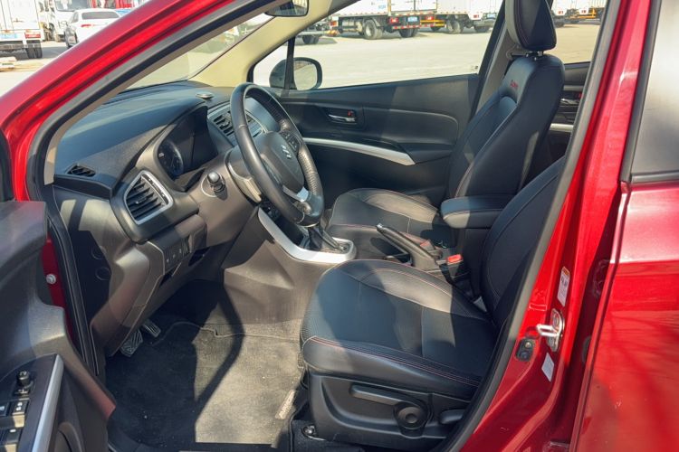 Used Suzuki S-Cross 2015 1.6L CVT Two-Wheel Drive Elite Version