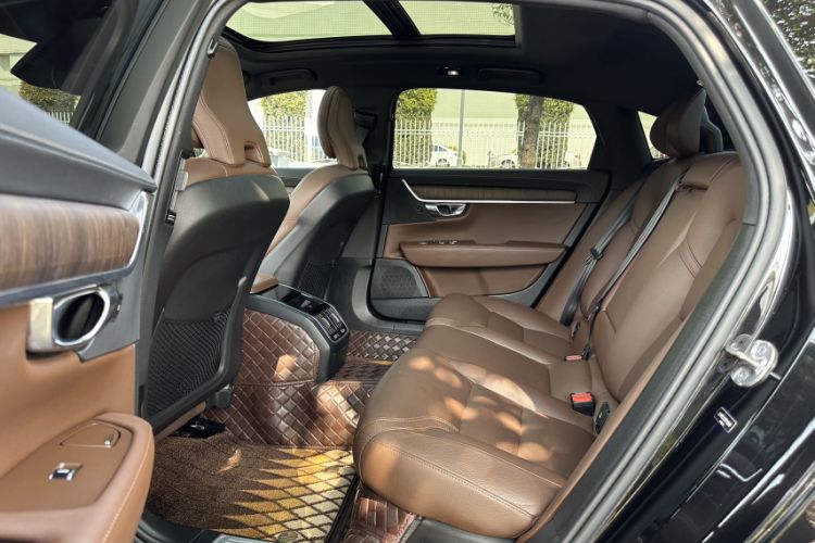 Used Volvo S90 2023 B5 Zhiyuan Luxury Edition