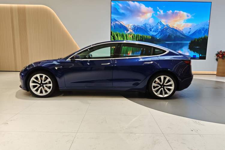Used Tesla Model 3 2019 Standard Range Rear-Drive Upgraded Version