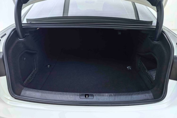 Used Audi A4L 2019 40 TFSI Fashion Version China V