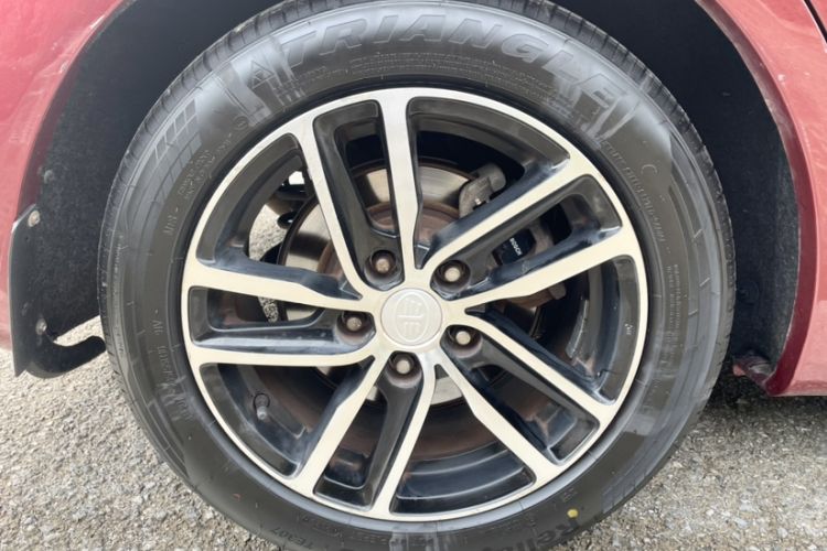 Used Bestune B50 2013 1.6L manual luxury version
