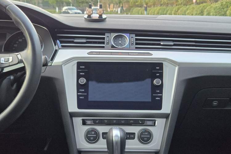 Used Volkswagen Variant 2018 380TSI Two-Wheel Drive Comfort Edition
