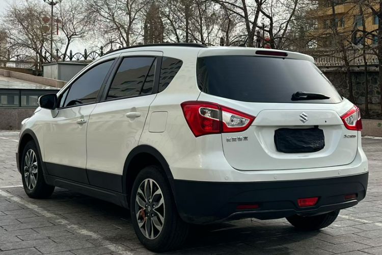 Used Suzuki Vitara S-Cross 2017 1.6L CVT Two-Wheel Drive Urban Fashion Model
