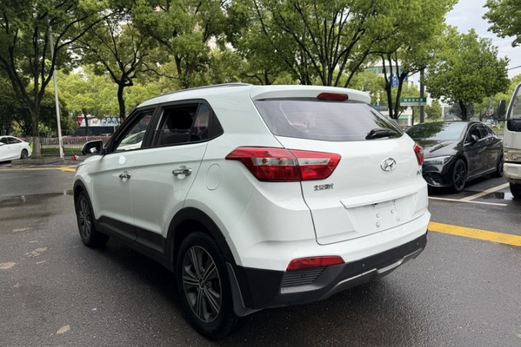 Used Hyundai ix25 2015 1.6L Automatic Two-Wheel Drive Smart GLS Trim
