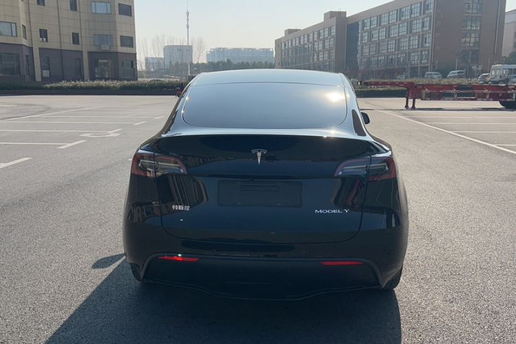 Used Tesla Model Y 2021 Standard Range Rear-Wheel Drive Version