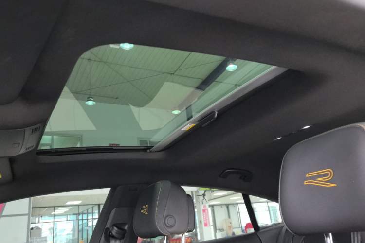 Used Volkswagen FAW-Volkswagen CC 2023 380TSI Striking Edition Headliner