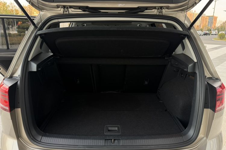 Used Volkswagen Golf Sportsvan 2016 230TSI Manual Entry-Level Trim