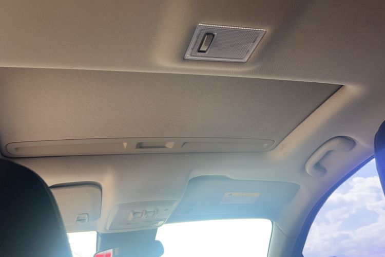 Used Buick Encore 2015 1.4T Automatic Two-Wheel Drive Urban Elite Version Headliner