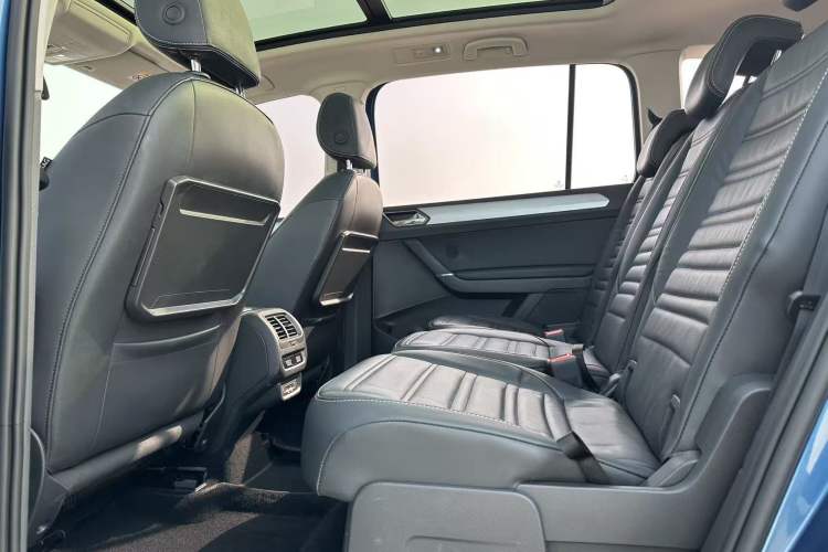 Used Volkswagen Touran 2018 Volkswagen Touran L 280TSI DSG Comfort Edition 7-seater