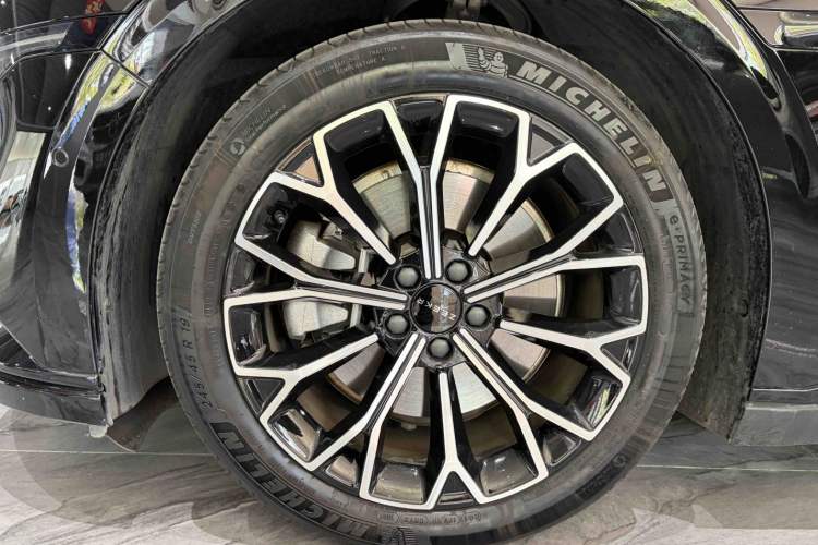 Used Zeekr 007 2024 Rear-Drive Enhanced Version 75 kWh