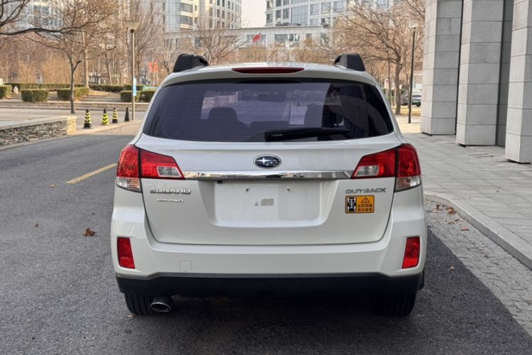 Used Subaru Outback 2013 2.5i Luxury Edition
