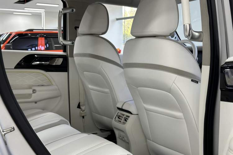 Used Cyberspace Tank 300 2021 2.0T Cyber Tank