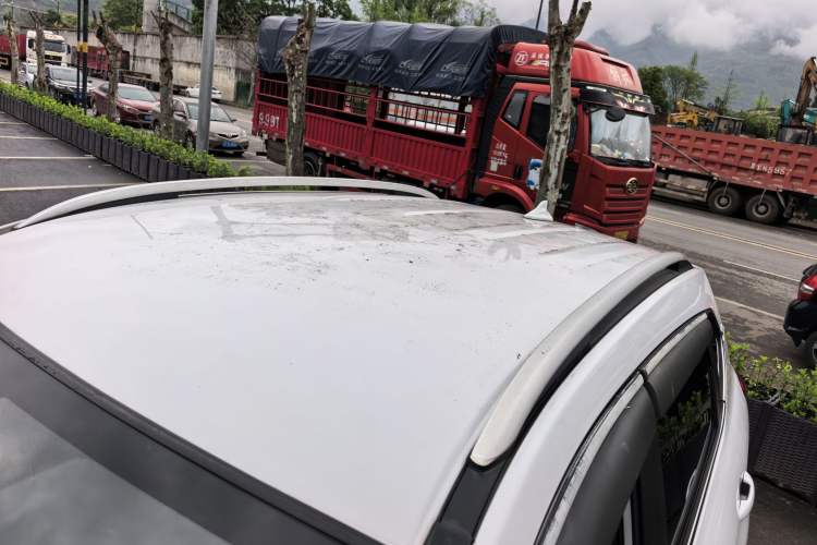 Used Haval H2 2014 1.5T Manual Two-Wheel Drive Elite Edition Roof