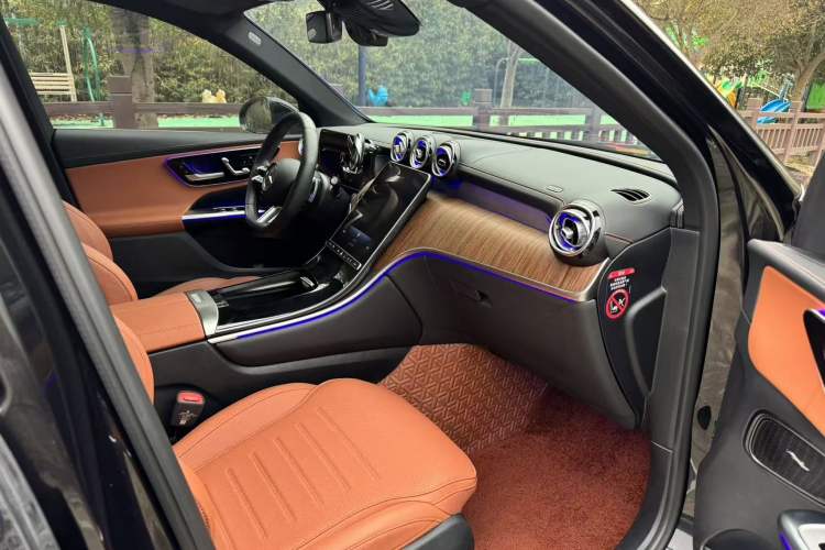 Used Mercedes-Benz GLC 2024 Refreshed GLC 300 L 4MATIC Dynamic Version 5 Seats