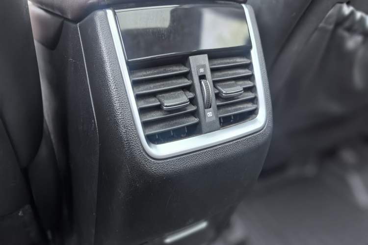 Used CHANGAN Raeton CC 2018 1.5T Automatic Haoya Model Guangmang Edition China V Standard
