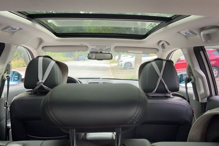 Used Haval H6 Coupe 2017 Red Label 2.0T Manual Two-Wheel Drive Elite Model