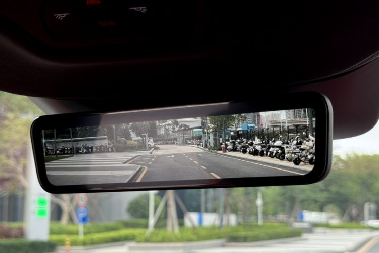 Used Avatr 06 2025 Max Extended-Range Edition Interior 4