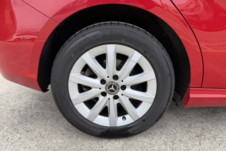 Used Mercedes-Benz B-Class 2017 B 180 Exterior 9