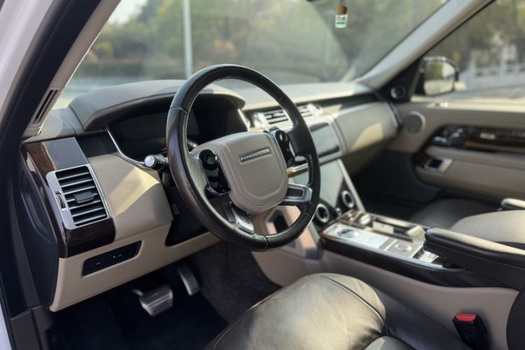 Used Land Rover Range Rover 2021 3.0 L6 Century Extended Classic Edition