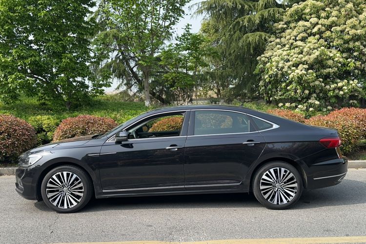Used Volkswagen Passat 2019 380TSI Luxury Edition China VI Standard Exterior 4