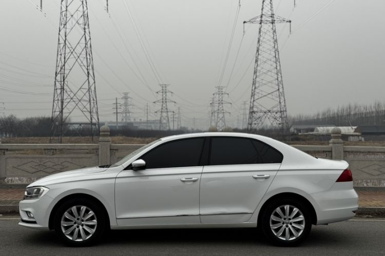 Used Volkswagen Bora 2016 1.6L Automatic Comfort Model
