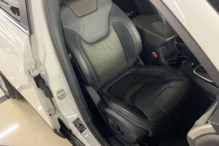 Used Jeep Cherokee 2016 2.4L Leading Edition