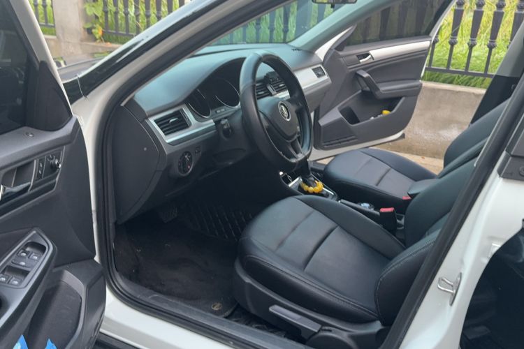 Used Volkswagen C-TREK 2020 1.5L Automatic Fashion Edition