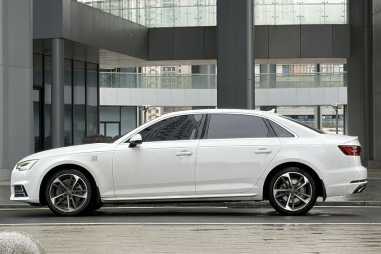 Used Audi A4L 2019 40 TFSI Ambition China VI