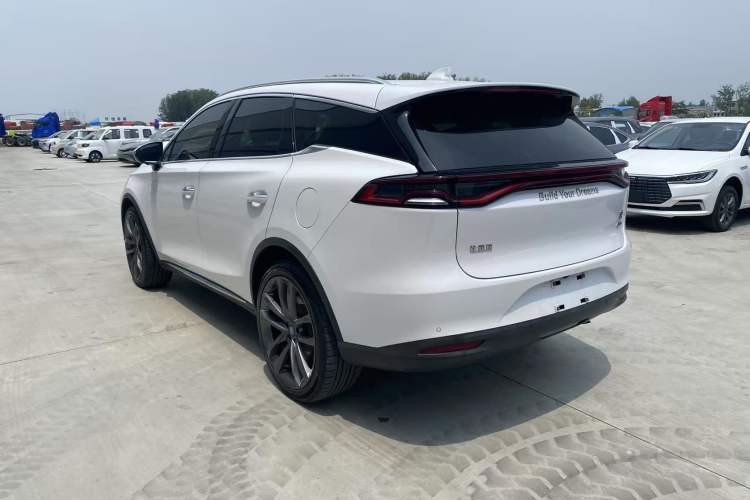 Used BYD Tang New Energy 2018 DM 2.0T All-Wheel Drive Smart Connect Elite 7-Seater China V Emission Standard