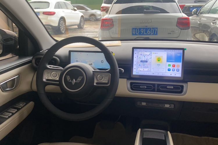 Used Wuling Bingo PLUS 2024 330 km Range Five-Seater Version