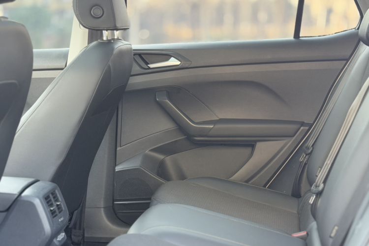 Used Volkswagen Tacqua 2021 200TSI DSG JoyConnect Edition