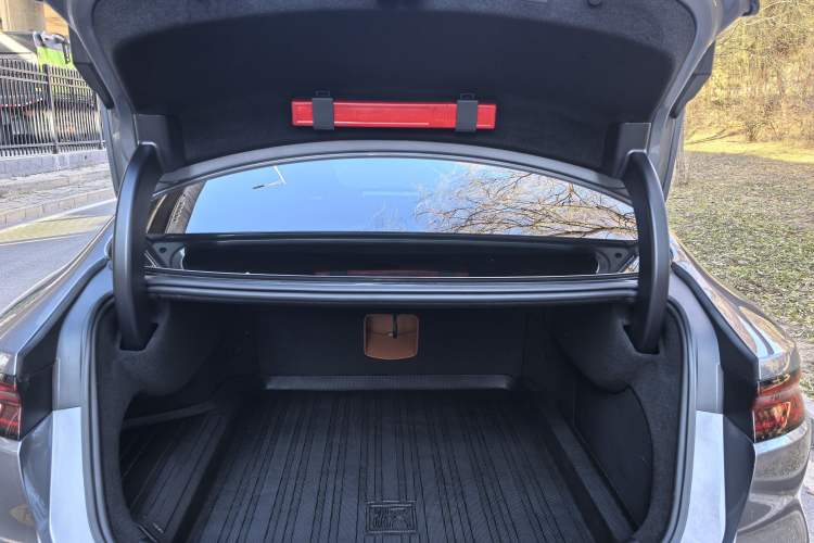 Used BYD Han 2022 DM-i 242km Flagship Model
