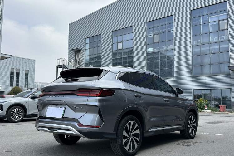 Used BYD Song PLUS New Energy 2023 Champion Edition EV 520KM Prestige Model Exterior 6