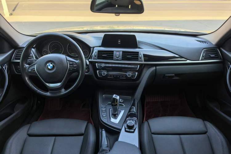 Used BMW 3 Series 2018 318Li
