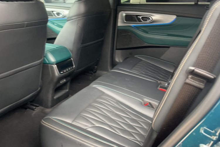 Used GAC Trumpchi GS8 2022 Linghang Series 2.0 TGDI Two-Wheel-Drive Luxury Smart Connectivity Version (7 Seats)