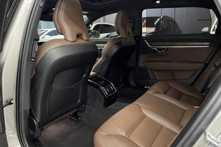 Used Volvo S90 2022 B5 Zhiyuan Luxury Edition