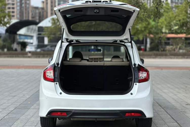 Used Honda Jade 2014 1.8L Automatic Comfort Elite Version 5 Seats