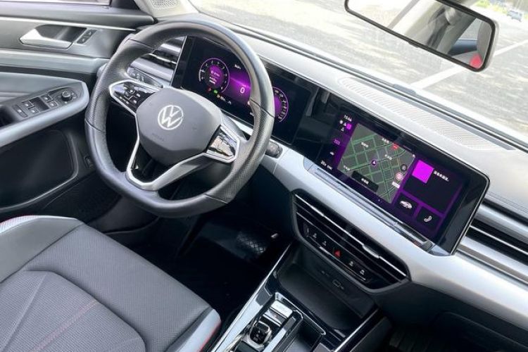 Used Volkswagen Lamando 2022 Lavida L 280TSI DSG Cool & Spicy Edition