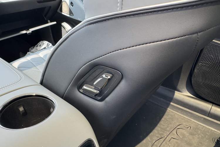 Used Geely Galaxy E8 2025 700 km Long-Range Intelligent Driving Version
