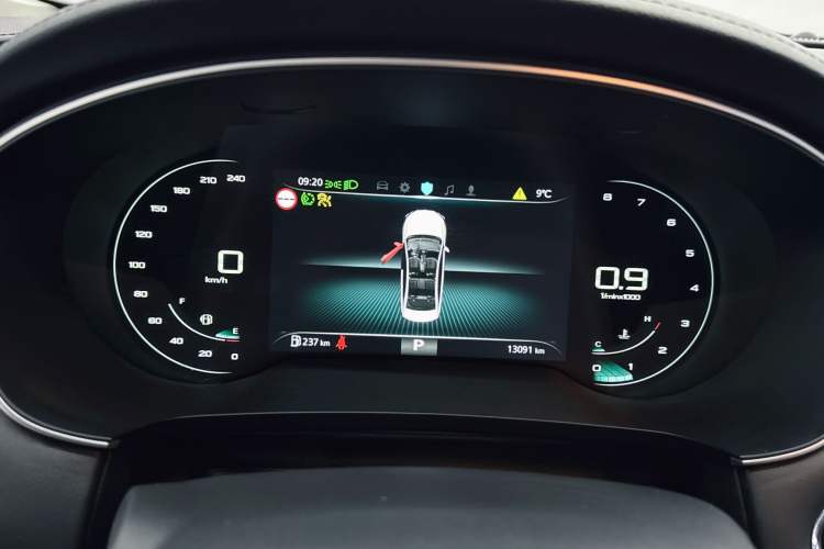 Used Roewe i6 MAX 2020 300TGI Automatic "Swell Cool Smart Drive" Edition
