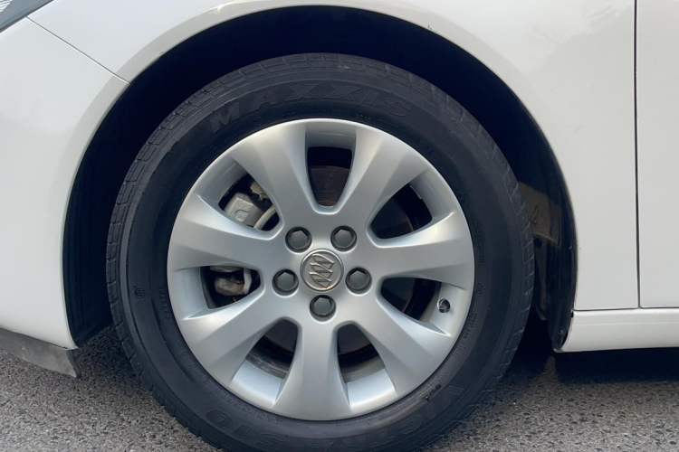 Used Buick Regal 2015 1.6T Leading Technology Model Exterior 7