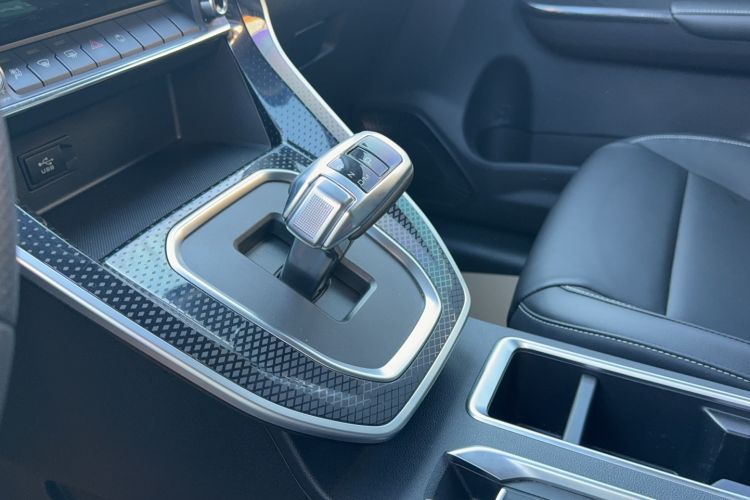 Used Haval M6 2023 PLUS 1.5T DCT Luxury Smart Connectivity Model