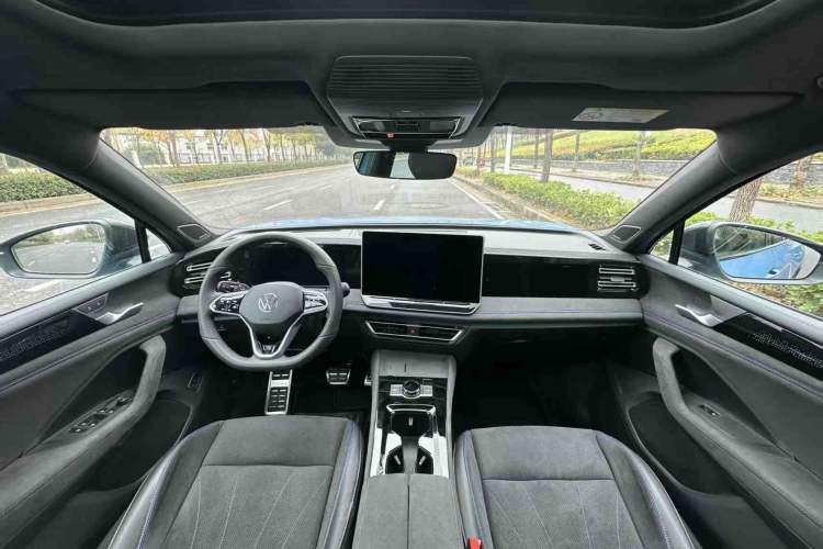 Used Volkswagen Tiguan L 2024 PRO 380TSI Four-Wheel Drive R-Line Prestige Edition Exterior 10
