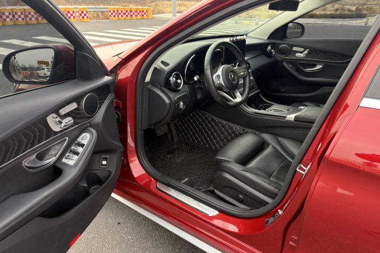 Used Mercedes-Benz C-Class 2020 C 260 L Sport Edition Interior 3