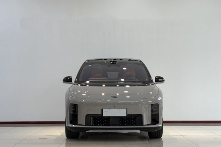 Used Li Auto i8 2025 Model Standard Version Exterior 1